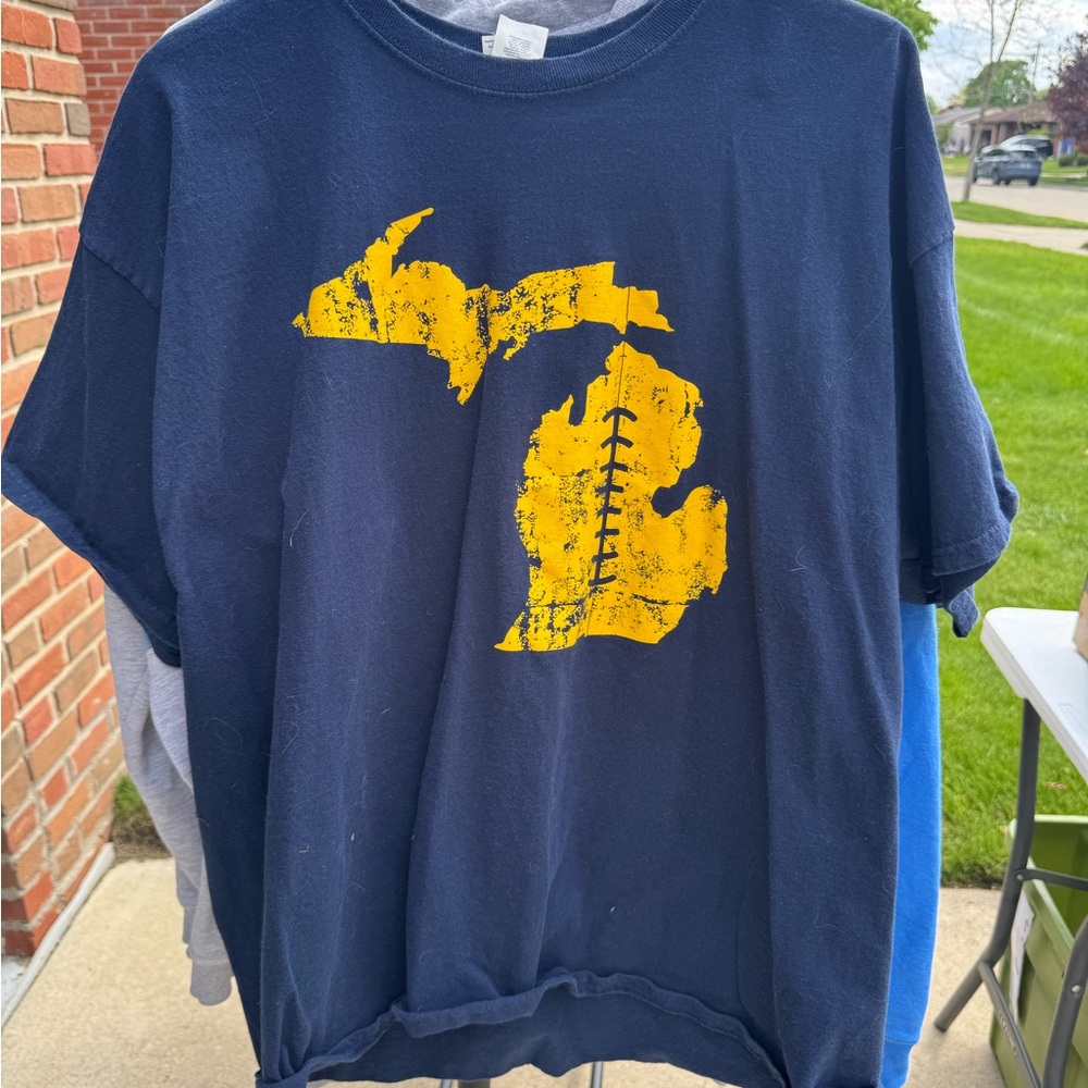 Navy T-Shirt with Distressed Yellow Michigan Football Graphic